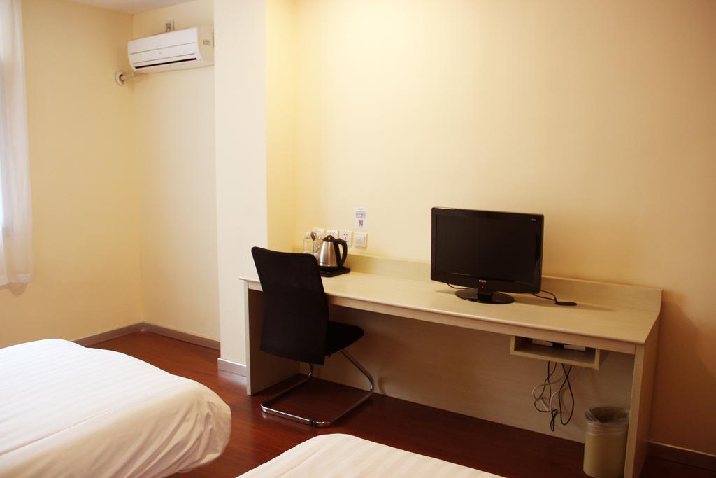 Hanting Express Shenyang Longemont Square Room photo